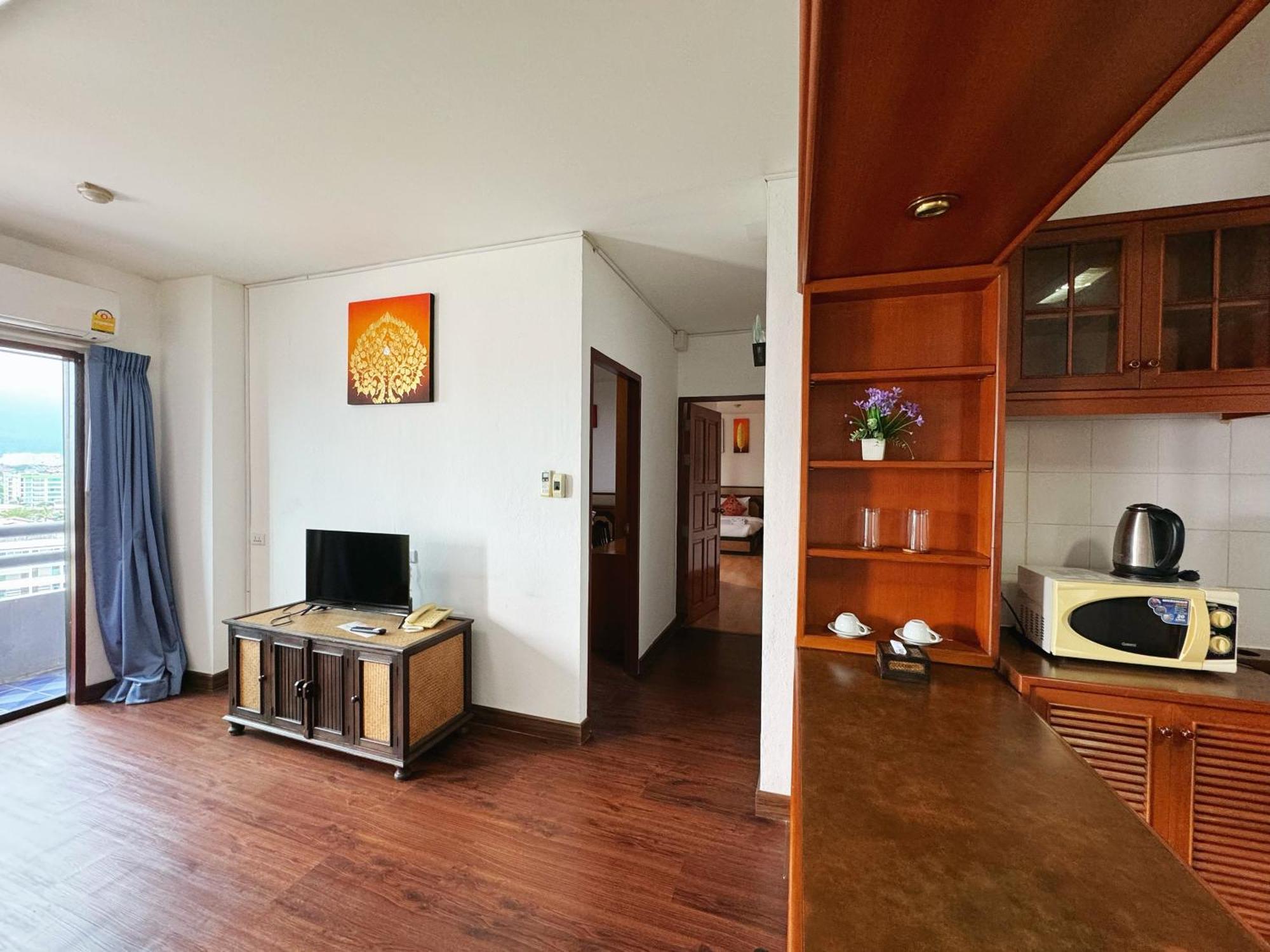 Jade Tower — Photos 2